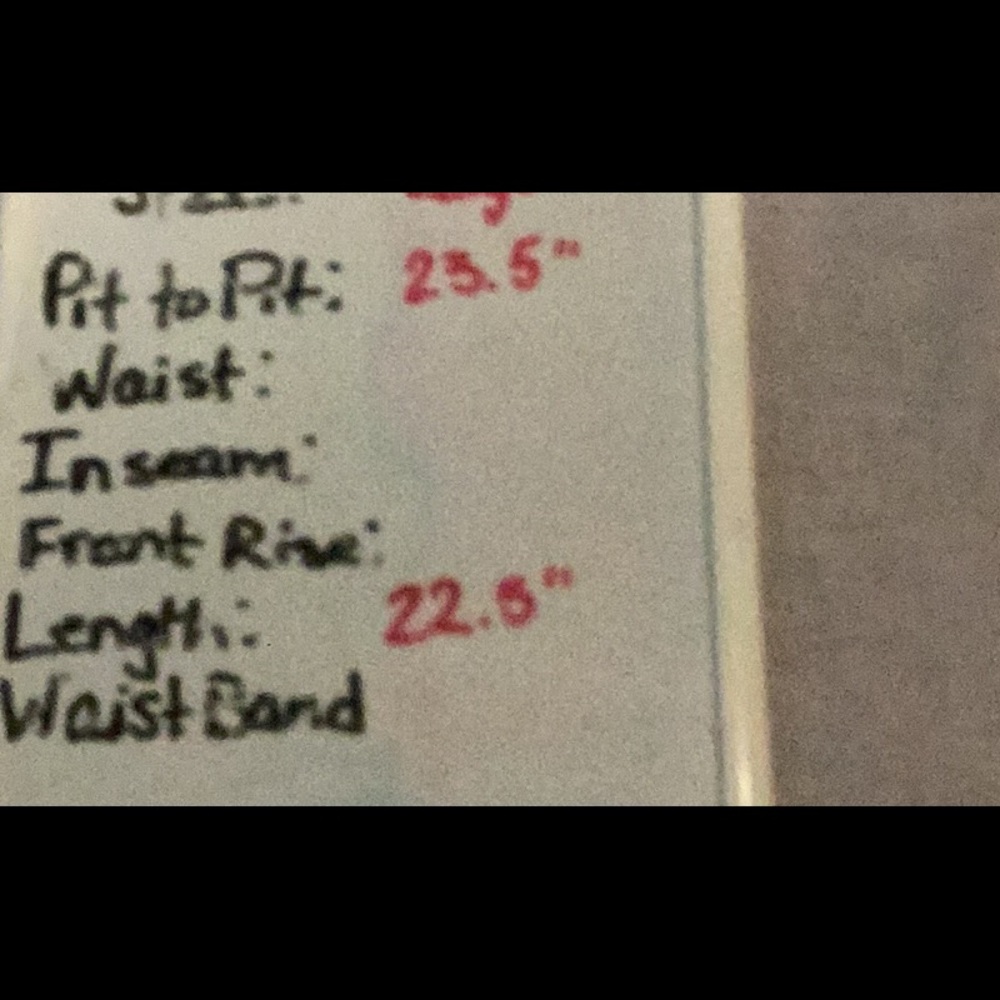 Red top - Picture 4 of 4